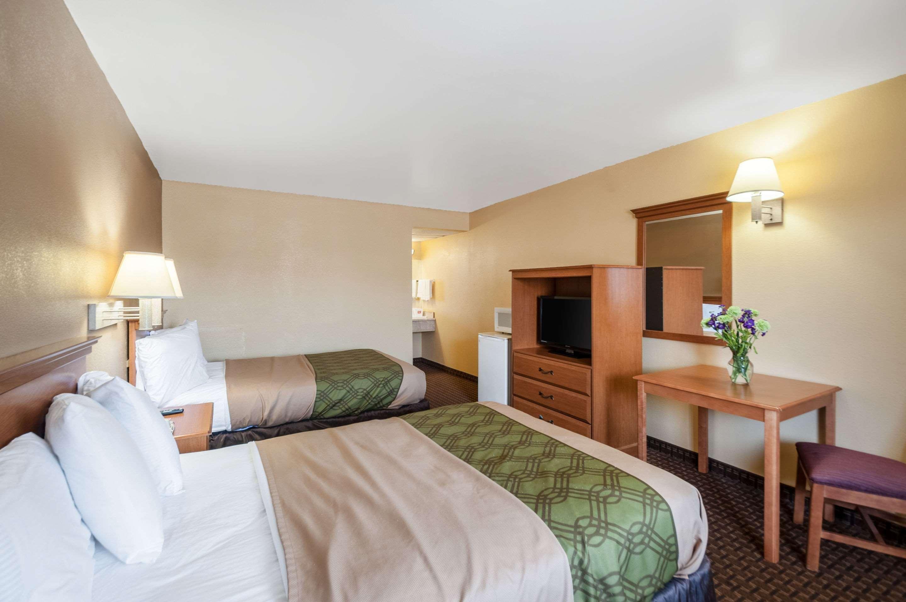 Econo Lodge Easton Route 50 Екстериор снимка