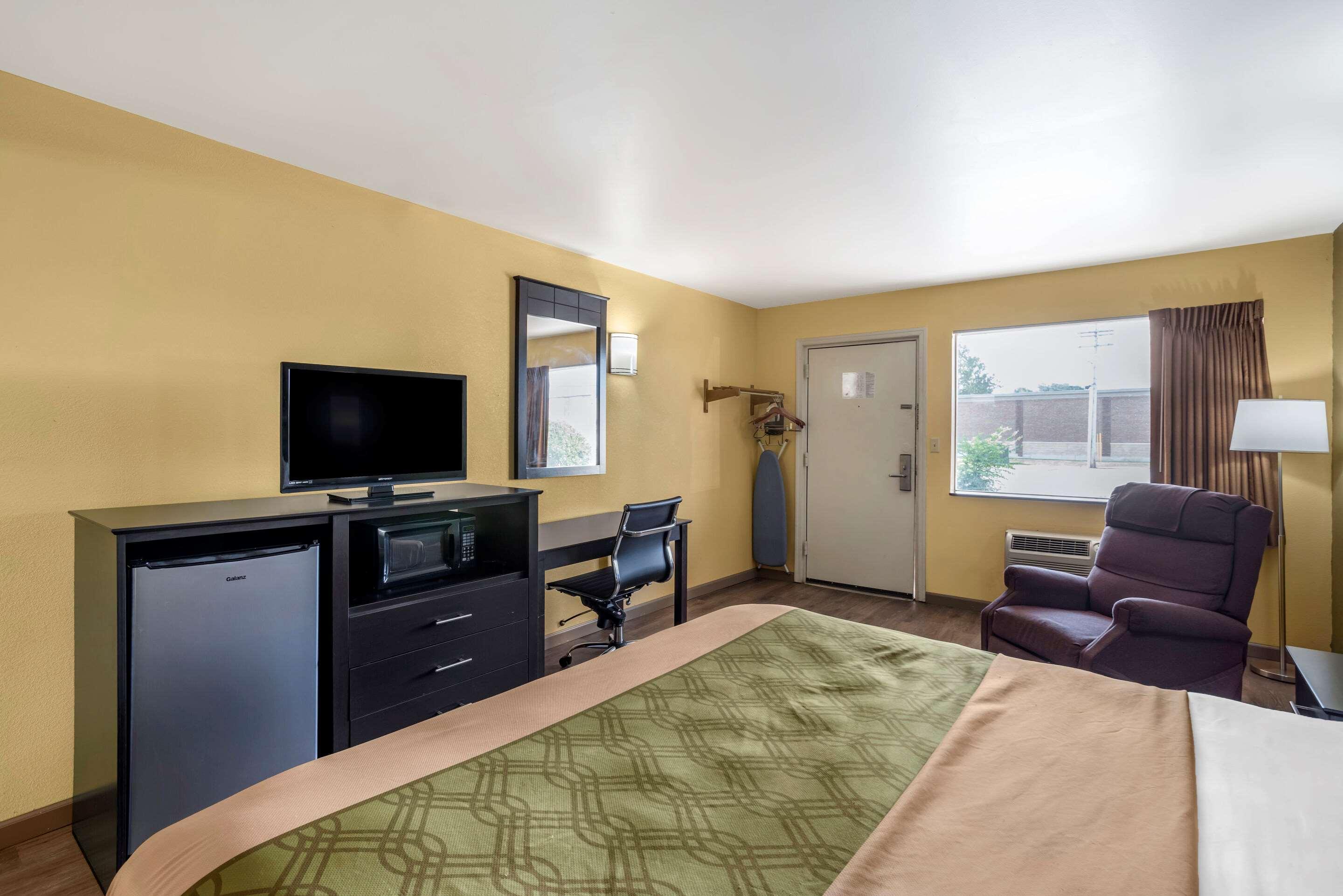 Econo Lodge Easton Route 50 Екстериор снимка