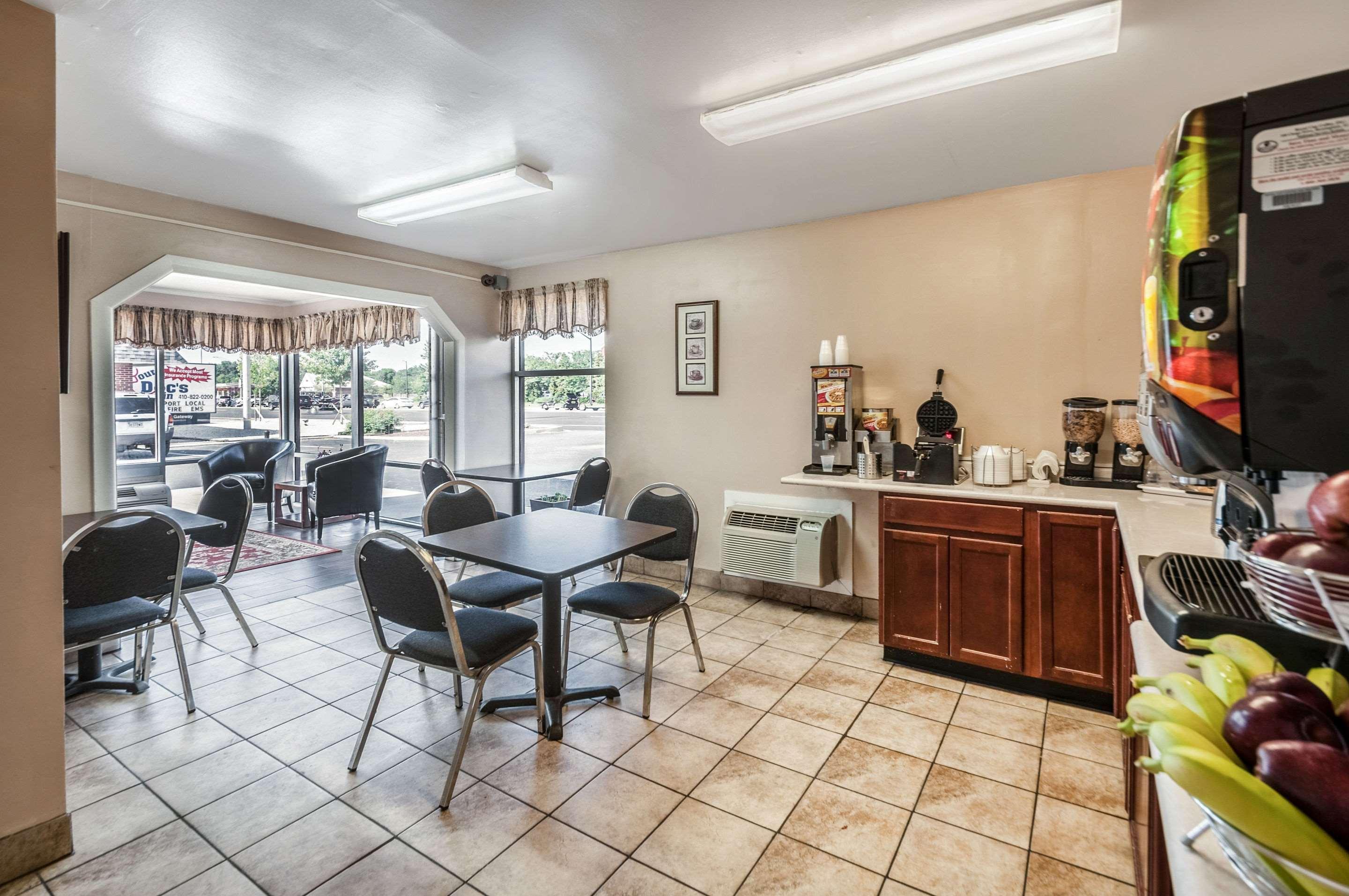 Econo Lodge Easton Route 50 Екстериор снимка